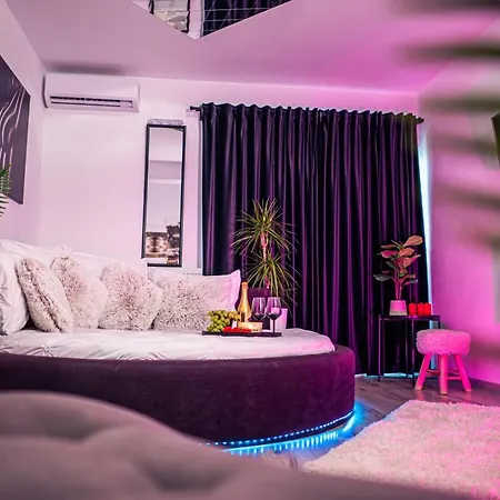 Modern Space Semineu Pat Rotund Apartment