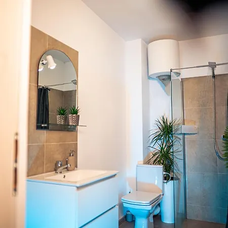 Modern Space Semineu Pat Rotund