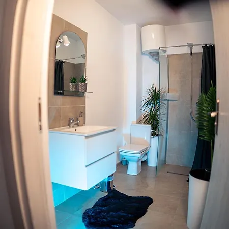 Modern Space Semineu Pat Rotund Apartment *